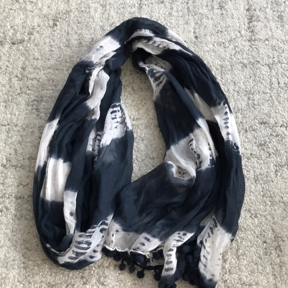 Blue and White Thin Scarf
